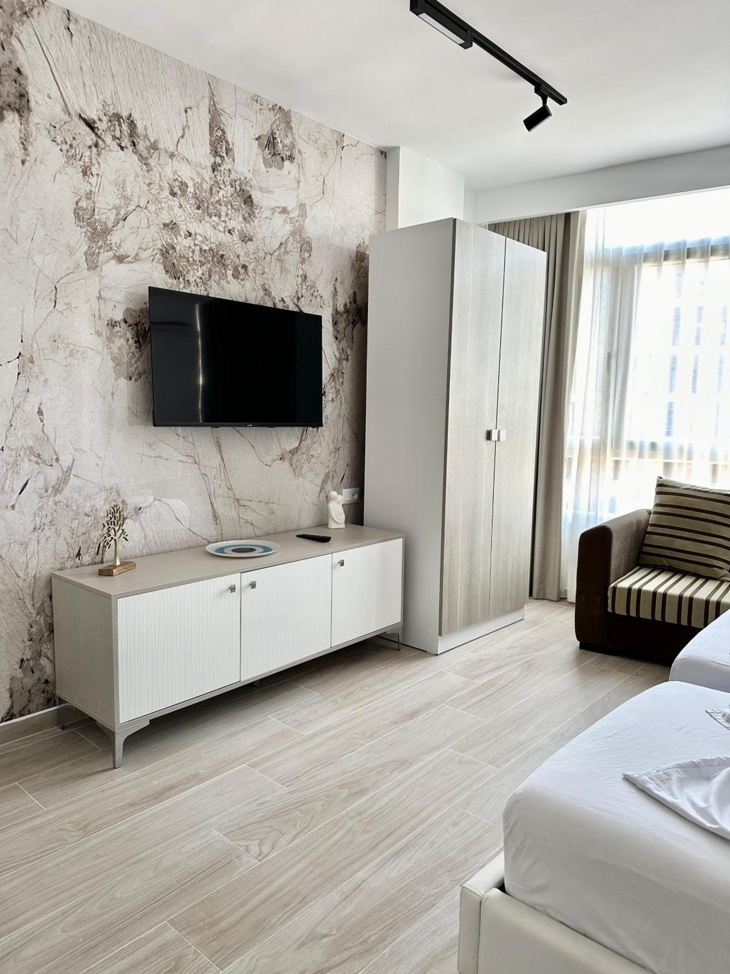 Al Mare Rooms Sarandë Exterior foto